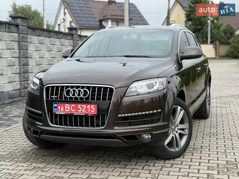 Внедорожник / Кроссовер Audi Q7 2014 в 