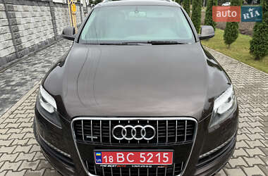 Внедорожник / Кроссовер Audi Q7 2014 в 