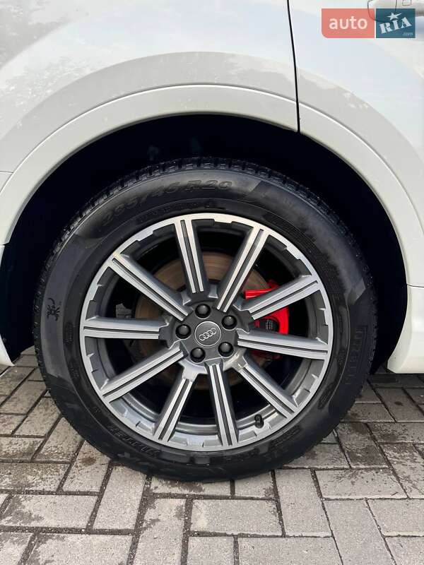 Внедорожник / Кроссовер Audi Q7 2016 в Львове