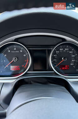 Внедорожник / Кроссовер Audi Q7 2011 в 