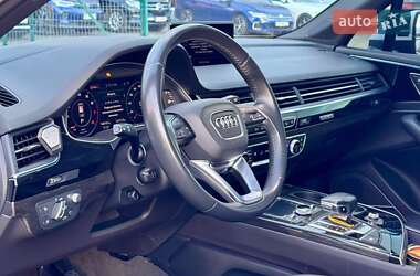 Внедорожник / Кроссовер Audi Q7 2018 в 