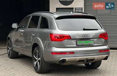 Позашляховик / Кросовер Audi Q7 2014 в 