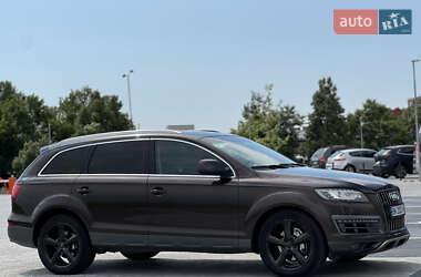 Позашляховик / Кросовер Audi Q7 2010 в 