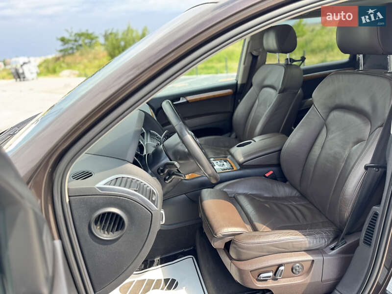 Внедорожник / Кроссовер Audi Q7 2010 в Ровно