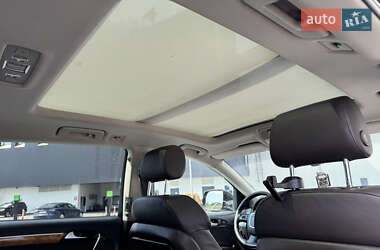 Позашляховик / Кросовер Audi Q7 2010 в 