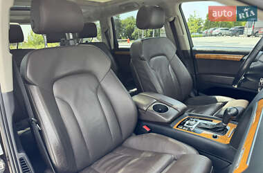 Позашляховик / Кросовер Audi Q7 2010 в 