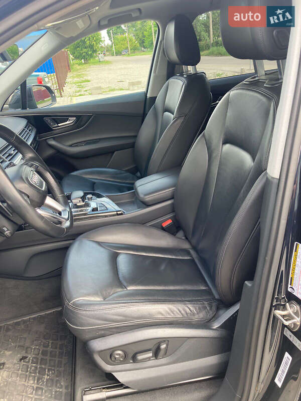 Позашляховик / Кросовер Audi Q7 2017 в Києві