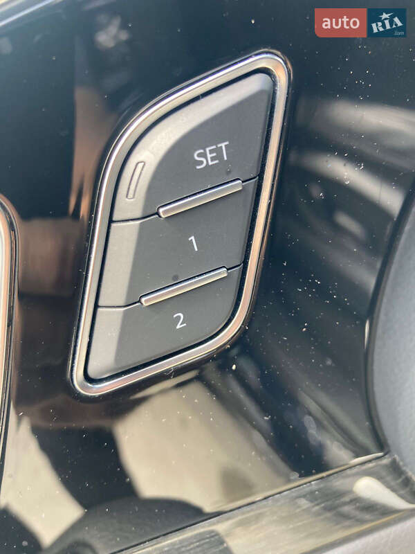 Позашляховик / Кросовер Audi Q7 2017 в Києві