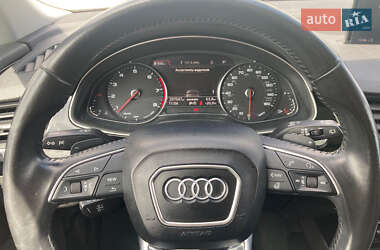 Внедорожник / Кроссовер Audi Q7 2017 в 
