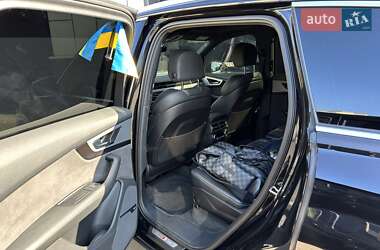 Внедорожник / Кроссовер Audi Q7 2015 в 