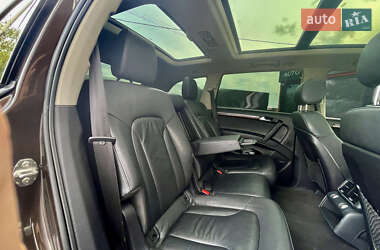 Внедорожник / Кроссовер Audi Q7 2012 в 