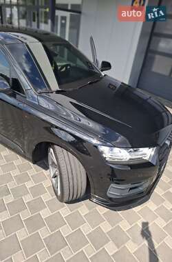 Внедорожник / Кроссовер Audi Q7 2019 в 