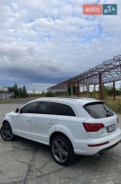 Внедорожник / Кроссовер Audi Q7 2013 в 