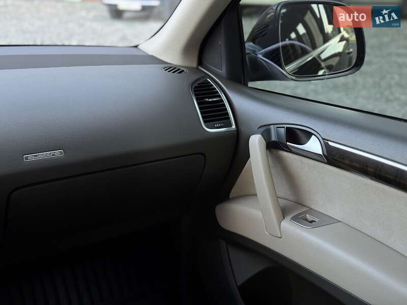 Внедорожник / Кроссовер Audi Q7 2008 в Днепре