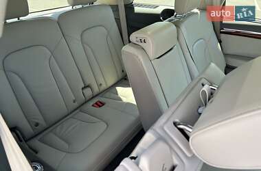Внедорожник / Кроссовер Audi Q7 2015 в 