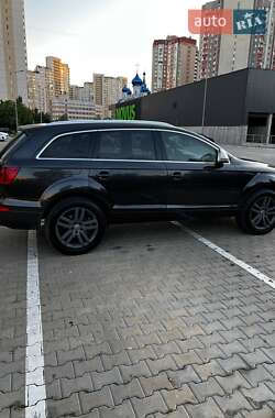 Внедорожник / Кроссовер Audi Q7 2006 в 