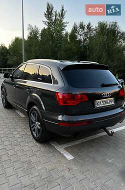 Позашляховик / Кросовер Audi Q7 2006 в Києві