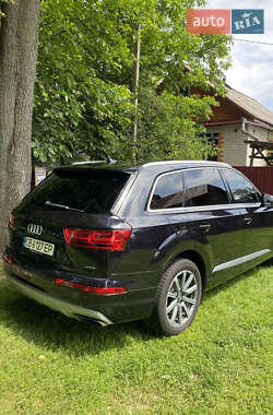 Внедорожник / Кроссовер Audi Q7 2018 в 