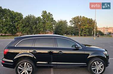Внедорожник / Кроссовер Audi Q7 2013 в 