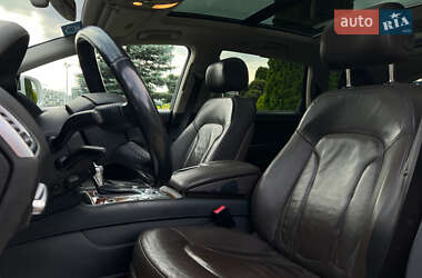 Внедорожник / Кроссовер Audi Q7 2015 в 