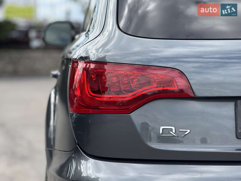 Позашляховик / Кросовер Audi Q7 2013 в Тернополі