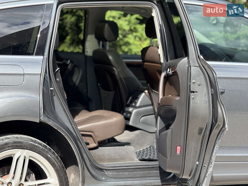 Позашляховик / Кросовер Audi Q7 2013 в Тернополі
