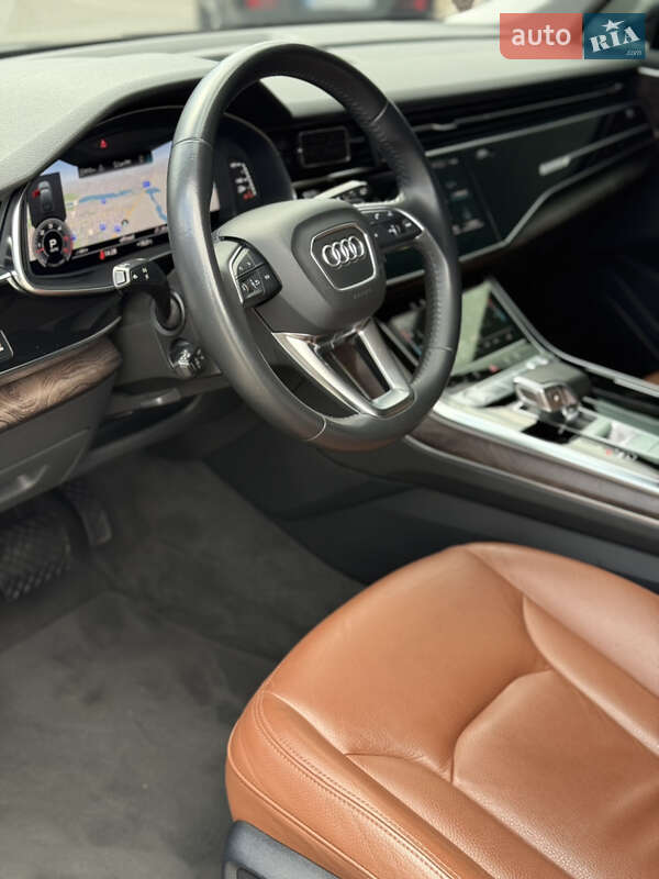 Внедорожник / Кроссовер Audi Q7 2020 в Виннице