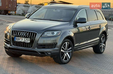 Внедорожник / Кроссовер Audi Q7 2013 в 