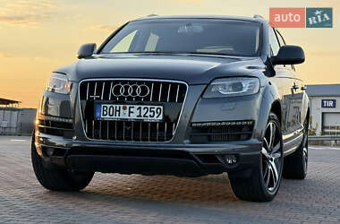 Внедорожник / Кроссовер Audi Q7 2013 в 