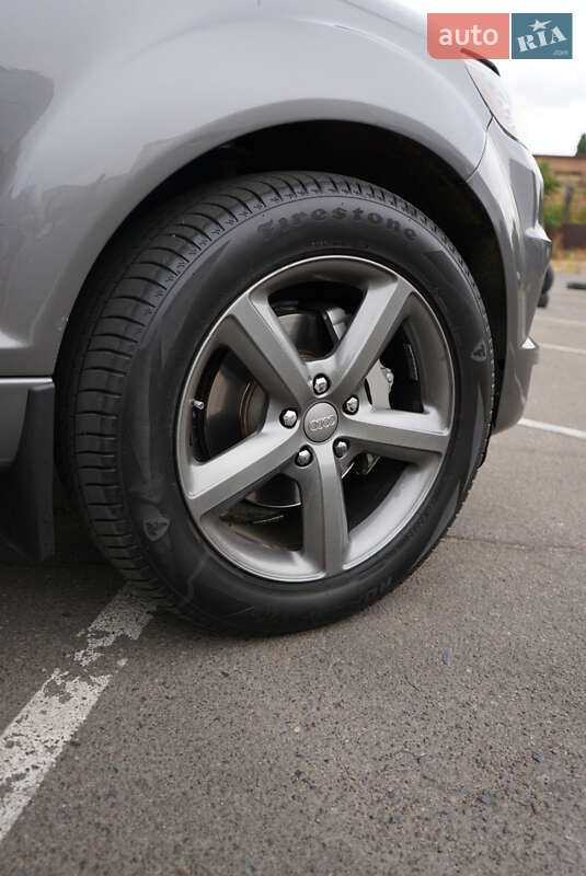 Внедорожник / Кроссовер Audi Q7 2013 в Одессе