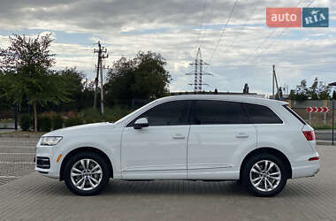 Позашляховик / Кросовер Audi Q7 2016 в 