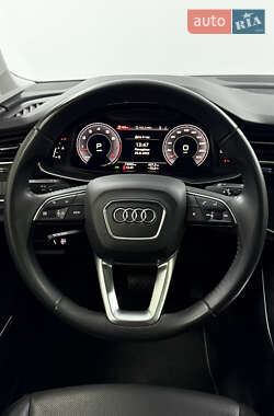 Внедорожник / Кроссовер Audi Q7 2020 в 