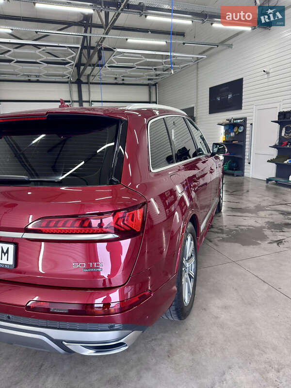 Внедорожник / Кроссовер Audi Q7 2020 в Виннице