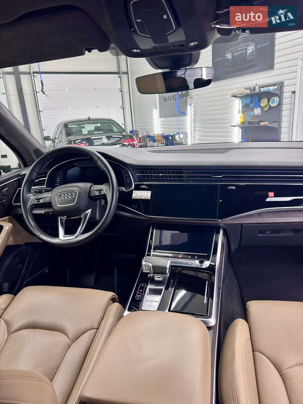Внедорожник / Кроссовер Audi Q7 2020 в Виннице