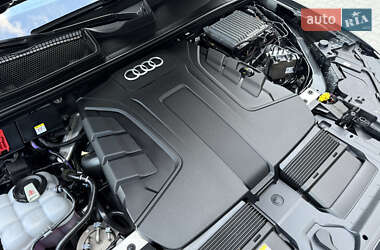 Внедорожник / Кроссовер Audi Q7 2020 в 