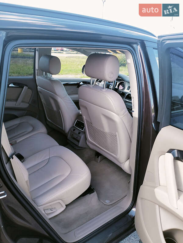 Позашляховик / Кросовер Audi Q7 2011 в Миколаєві