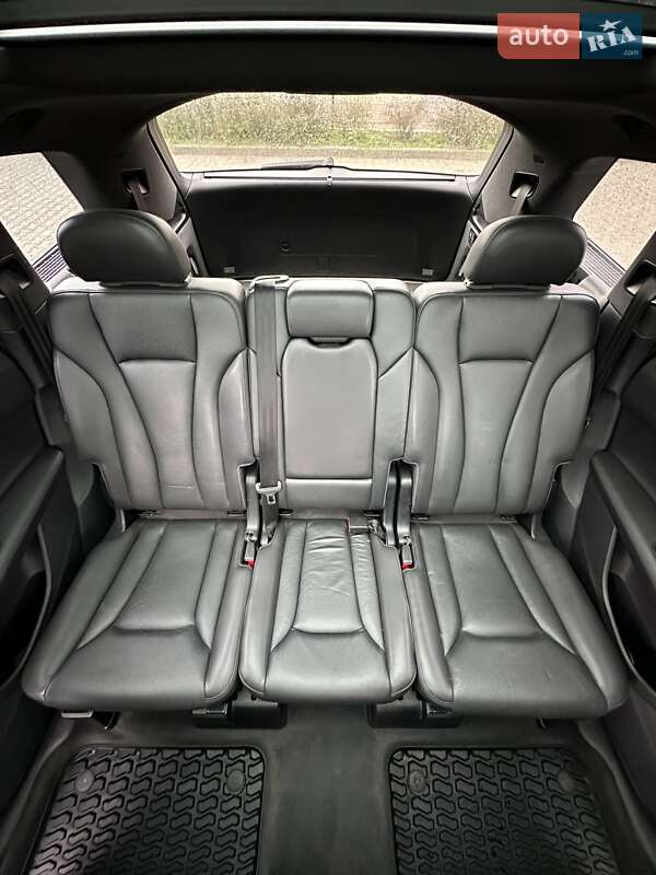 Внедорожник / Кроссовер Audi Q7 2016 в Белогородке