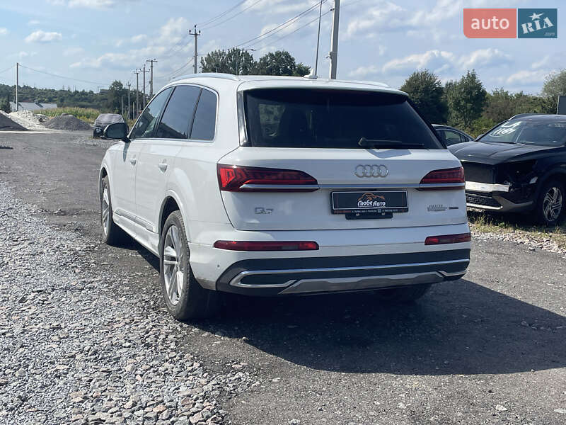 Позашляховик / Кросовер Audi Q7 2019 в Львові