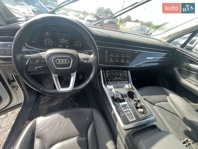 Позашляховик / Кросовер Audi Q7 2019 в Львові