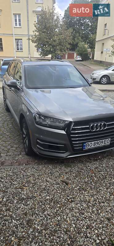 Позашляховик / Кросовер Audi Q7 2016 в Вінниці
