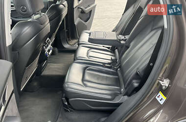 Позашляховик / Кросовер Audi Q7 2015 в 