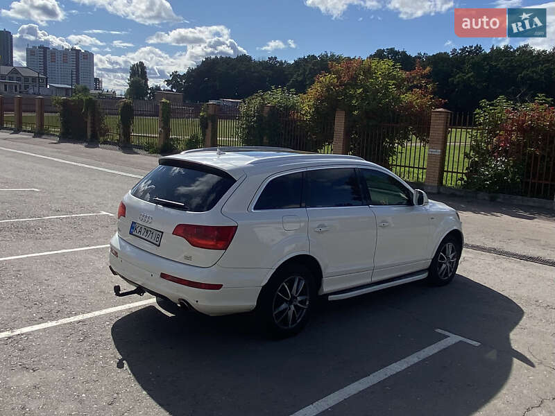 Внедорожник / Кроссовер Audi Q7 2007 в Киеве