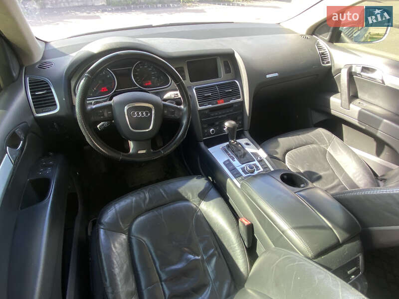 Внедорожник / Кроссовер Audi Q7 2007 в Киеве
