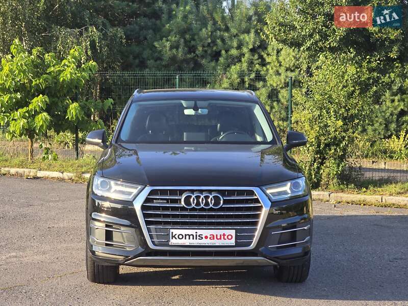 Позашляховик / Кросовер Audi Q7 2016 в Хмельницькому