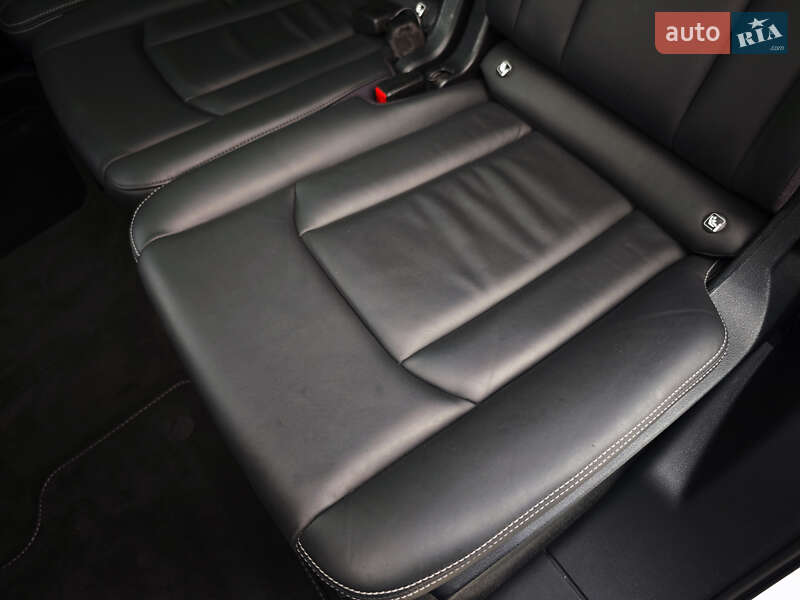 Позашляховик / Кросовер Audi Q7 2016 в Дубні