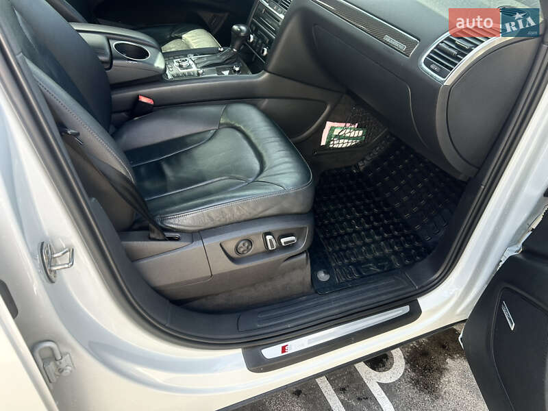 Внедорожник / Кроссовер Audi Q7 2015 в Виннице