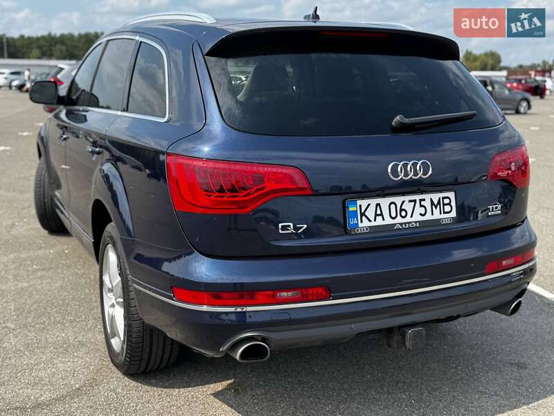 Позашляховик / Кросовер Audi Q7 2013 в Києві