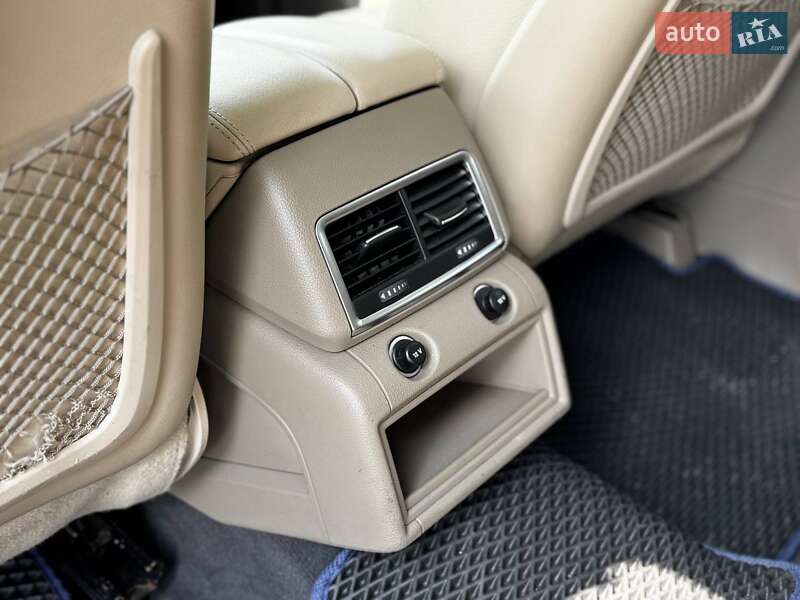 Позашляховик / Кросовер Audi Q7 2013 в Києві