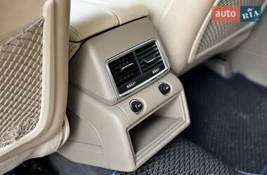 Внедорожник / Кроссовер Audi Q7 2013 в 
