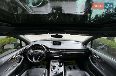 Внедорожник / Кроссовер Audi Q7 2017 в 
